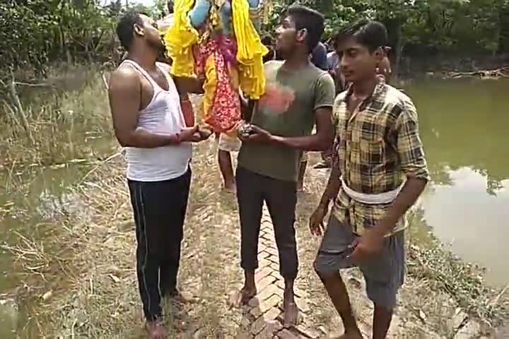 समस्तीपुर: कौन बाजीतपुर के वार्ड नंबर 4 में प्रत्येक साल की भांति मेला कोरोना वायरस के करणपूजा ही किया गया जाने पूरी जानकारी #kk