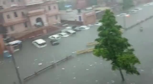 Rain Rain Go Away....
Come Again Another Day...

#JaipurRains #Rain #Jaipur