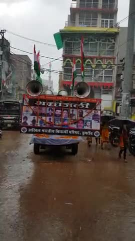 स्वतंत्रता दिवस के अवसर पर छात्र नेता दीपक यादव ने किया शहीदों को नमन.
#publickehiro