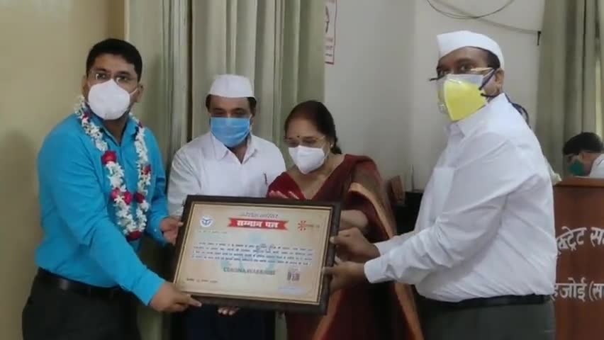संभल: स्वतंत्रता दिवस के उपलक्ष पर कलेक्ट्रेट पर डीएम अविनाश कृष्ण ने कोरोना योद्धा को किया सम्मानित #publickehiro