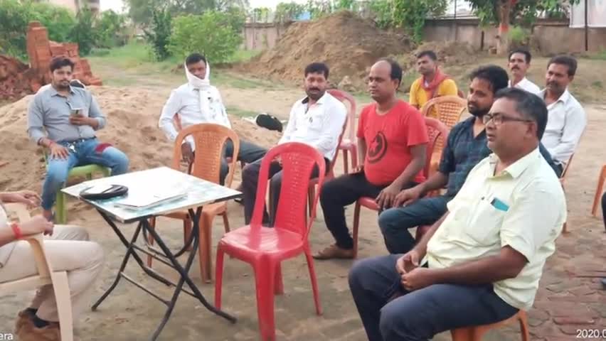 पकरीबरावां: गणेश चतुर्थी को लेकर धमौल ओपी परिसर में ओपी प्रभारी नीरज कुमार ने पूजा समिति एवं प्रबुद्धजनों की बुलाई बैठक #गणेशोत्सव