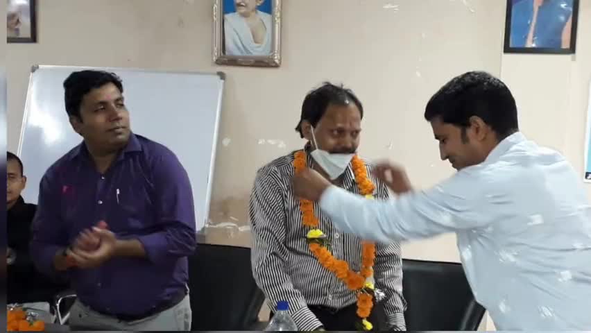 डोंगरगांव: सोमवार को जनपद के नए सीईओ श्री रावटे का हुआ स्वागत, पूर्व सीईओ रवि कुमार को दी गई विदाई #ceo