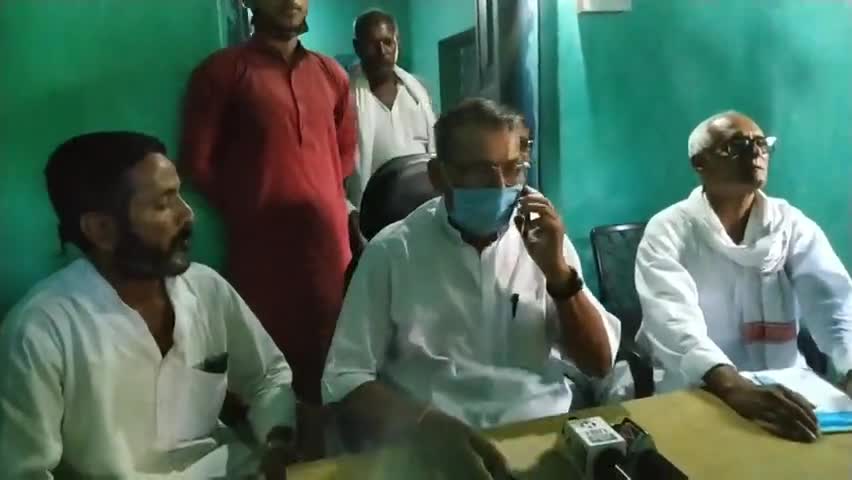 दरभंगा: बिहार सरकार के पूर्व मंत्री कृपानाथ पाठक ने दरभंगा कार्यकर्ताओं से की मुलाकात, स्थानीय मुद्दों पर की चर्चा #पूर्व_मंत्री