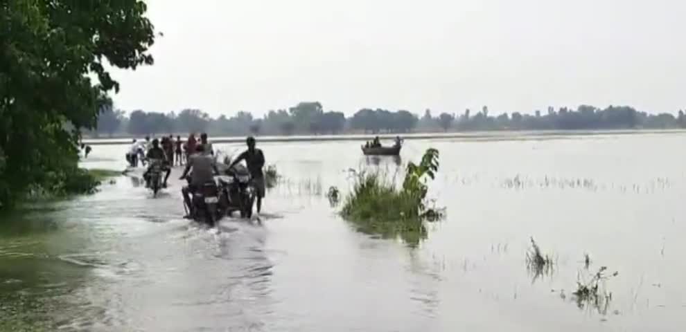 बहराइच: जिले में बाढ़ की स्थिति पर एडीएम ने कहा- राहत बचाव में 228 नावें व 3 मोटरबोट सहित पीएसी और एनडीआरएफ तैनात #एडीएम