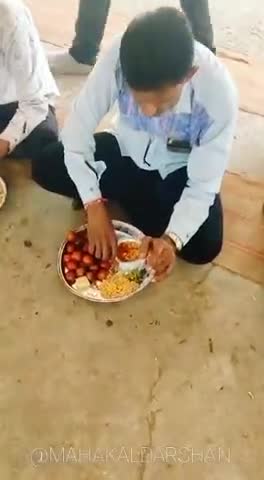 चित्तौड़गढ़: Social Media पर हो रहा है वायरल यह Video: [लॉकडाउन की पूरी कसर एक बार में निपटा दी] 
#viral #video #of #the #day