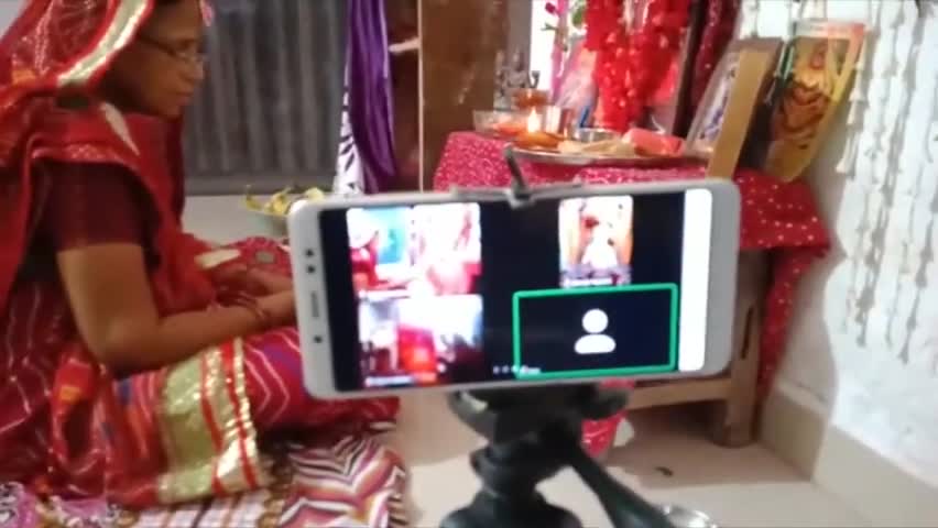 हज़ारीबाग: रानी सती दादी मां का ऑनलाइन हुआ मंगल पाठ।
#puja #mandir #jharkhand #jharkhandnews #online #onlinepuja
#hazaribagh #deep