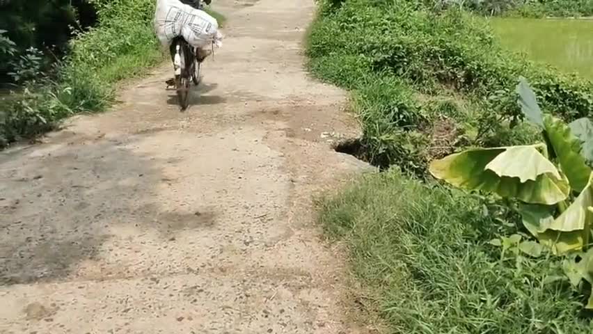 मयूरहंड: मायापुर नाला पर बनी पुलिया हुई क्षतिग्रस्त, ग्रामीणों ने विधायक से की बनवाने का मांग #पुलिया #विधायक