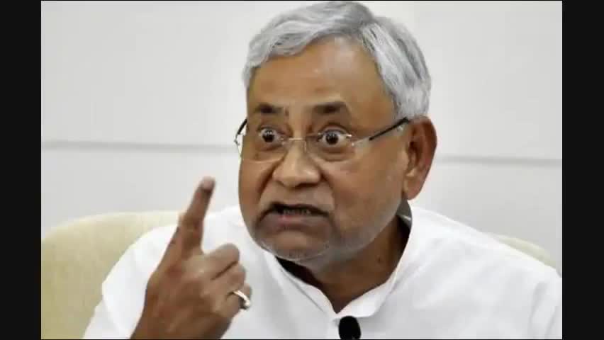 पकड़ी दयाल: #बिहार में 50 साल की उम्र पार करने वाले #पुलिसकर्मियों पर लटकी #बर्खास्तगी की तलवार #सरकार ने जारी किया #आदेश
#मोतिहारी