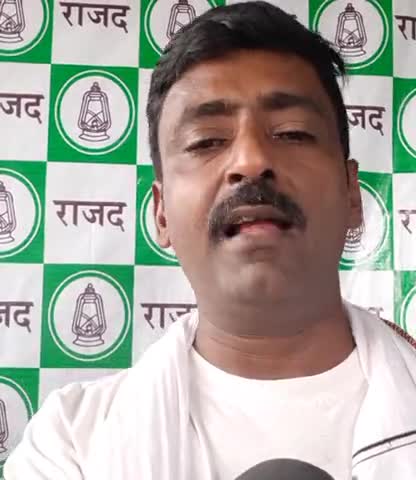 0SSR सुशांत सिंह राजपूत की मौत , मीडिया चैनल पर 75 दिन से ब्रेकिंग
#गोदी_मीडिया #मोदी_मीडिया #दंगाई_मीडिया