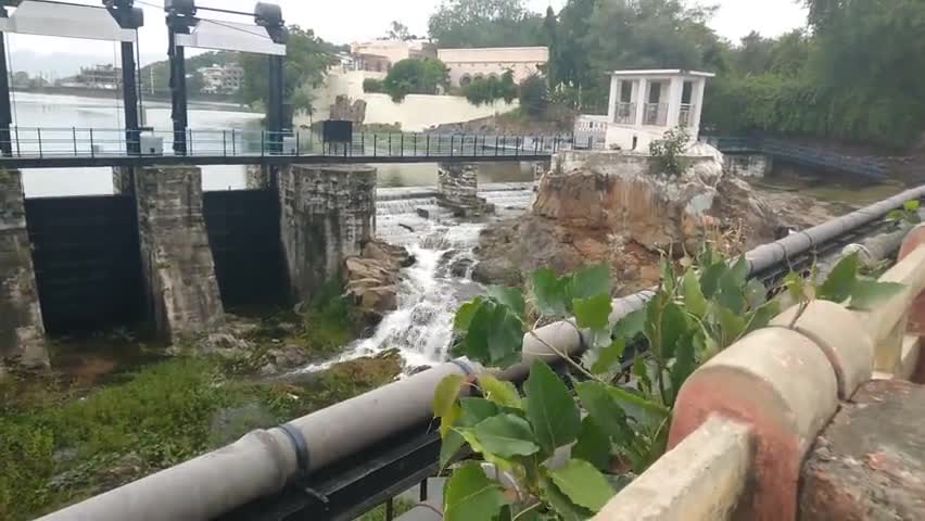 गिर्वा: Swaroop sagar overflow
#mansoon begaun#udaipur