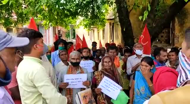 आज के प्रदर्शन को संबोधित करते हुए  #मखदुमपुर प्रखंड मुख्यालय पर,,