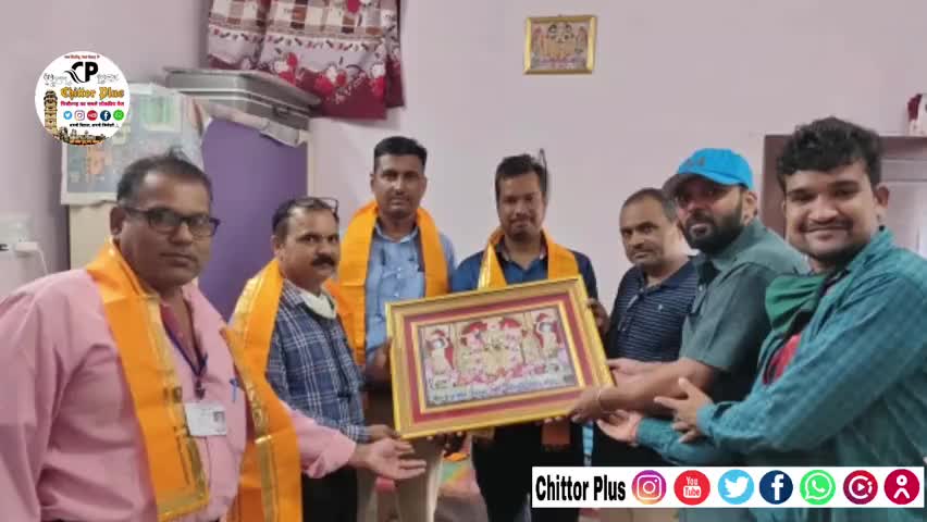 चित्तौड़गढ़: माध्यमिक शिक्षा निदेशालय बीकानेर से पधारे सहायक निदेशक व सह संपादक का शिक्षकों द्वारा सम्मान किया गया।
#chittorplus