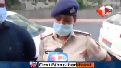 #थुशासन
नीतीश जी के राज में जब महिला पुलिस और उनके परिवार सुरक्षित नहीं हैं तो आम जनता की सुरक्षा भगवान भरोसे ...