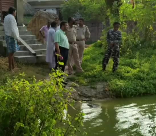 महेशपुर: मकदमपुर में मछली पकड़ने के दौरान असमाजिक तत्वों ने मछली व्यवसायी को बनाया बंधक, मामले की जांच में जुटी पुलिस #बंधक