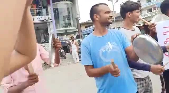 रोजगार विरोधी नीतियों व निजीकरण के ख़िलाफ़ छात्रों का प्रदर्शन
#rojgardo #stopprivatisation