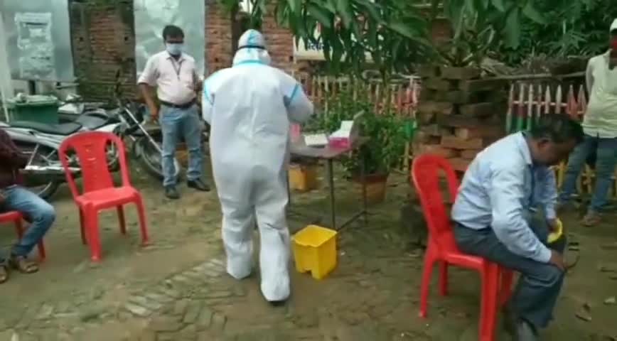 थरथरी: थरथरी पीएचसी में कोविड-19 जांच हेतु 111 लोगों का लिया गया सैंपल, सभी की रिपोर्ट आई निगेटिव #कोरोन_वायरस