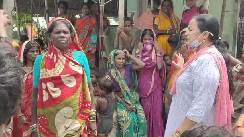 #बेलौरी
#नगर निगम छेत्र
सरकार का दावा हवाहवाई, सिर्फ कागज पे बने शौचालय।