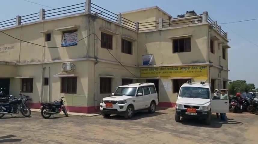 जरमुण्डी: सिंहनी पंचायत के रायपार गांव में जलमीनार निर्माण के लिए ग्राम प्रधान के द्वारा आयोजित की गई ग्राम सभा #ग्राम_प्रधान