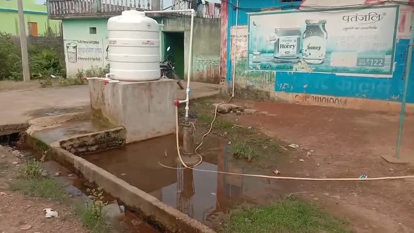 छोटे सीपत के सरपंच द्वारा मोहल्ले वासियों को पानी की किल्लत से निदात दिलाने के लिए पानी टंकी का कराया निर्माण #जनसुविधा