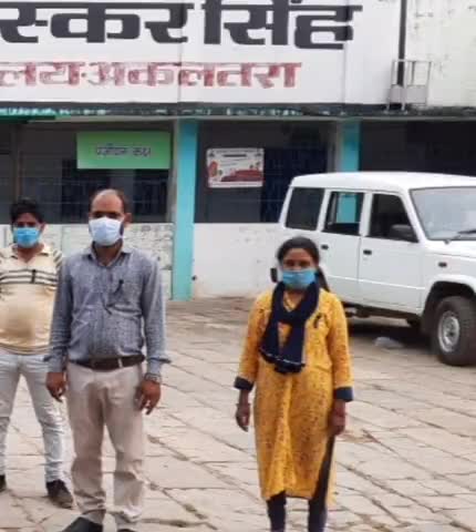 अकलतरा: अकलतरा में एनएचएम के संविदा स्वास्थ्य कर्मचारियों ने नियमितीकरण जल्द नहीं किए जाने पर काली पट्टी लगाकर किया कार्य #nhm