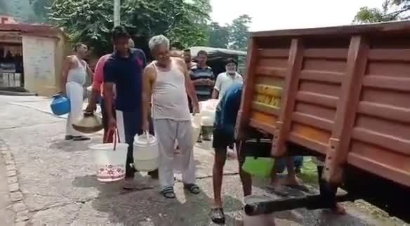 कोटद्वार: कोटद्वार के ग्रास्टनगंज में जल संस्थान का फूंका पेयजल नलकूप, पीने के पानी का गहराया संकट #जल_समस्या