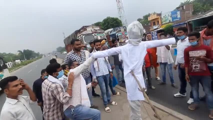 #साफ_पार्टी_ने_महाराष्ट्र_के_सीएम_उद्धव_ठाकरे_का भगवानपुर अड्डा पे #पुतला_दहन_किया﻿﻿