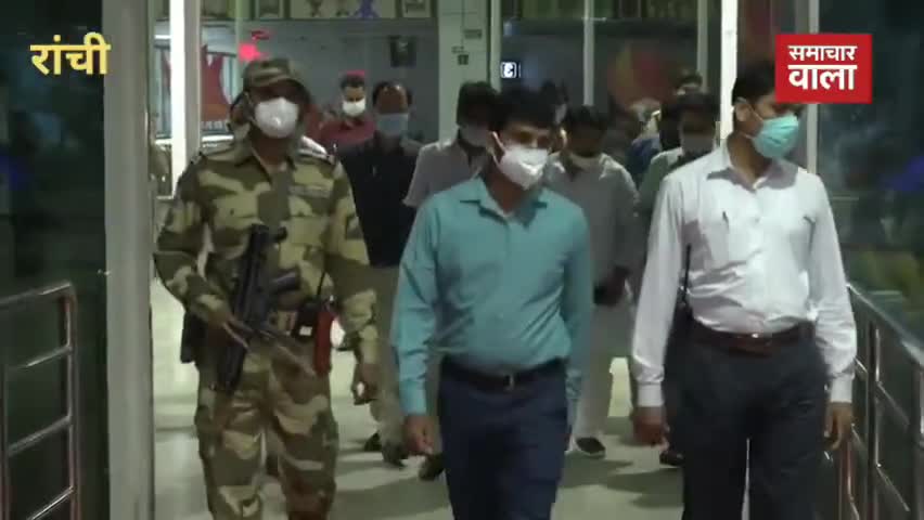दुमका में #मुख्यमंत्री_हेमंत_सोरेन जी ने 133 करोड़ रुपए की 40 योजनाओं का ऑनलाइन उद्घाटन एवं शिलान्यास किये  ।