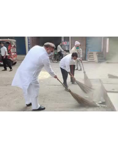 #सेवा_सप्ताह 
#स्वच्छभारतस्वस्थभारत #माननीय_प्रधानमंत्री_नरेंद्र_मोदी_जी के जन्मदिन के अवसर पर सफाई अभियान चलाया..!!﻿
