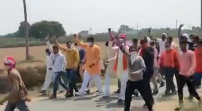 #सड़कों पर सर्वसमाज। 
#प्रशासन के छूटे पसीनें।
इरादतनगर #12_वर्षीय बच्ची के #अपहरण आरोपी को #गिरफ्तार व #बरामदगी की माँग।