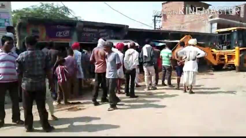 उनियारा: पलाई कस्बे में पंचायत प्रशासन व राजस्व विभाग की टीम ने अतिक्रमणों पर चलाया पीला पंजा #अतिक्रमण #राजस्व_विभाग