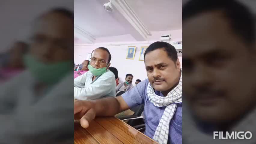 मुरलीगंज: आज प्रखंड सभागार#मुरलीगंज में #सेक्टर_मजिस्ट्रेट और #बीएलओ को #EVM संबंधी प्रशिक्षण दिया गया