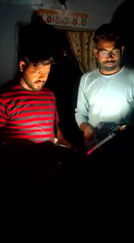 बेरोजगारी दिवस मनाते कांग्रेसी कार्यकर्ता।।।।।।
#national_unemployment_day