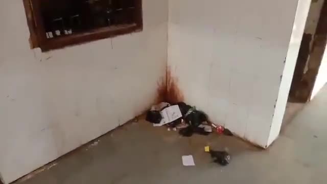 ज़मानिया: सेवराई तहसील परिसर में लगी गंदगी के अंबार ने खोली स्वच्छ भारत मिशन की पोल #स्वच्छ_भारत_मिशन