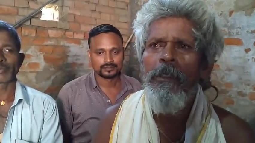 बासोपट्टी: #रामजानकी स्थान #कोदरकट्टा का जमीन अवैध तरीके से लिया गया भरना को स्वेच्छा से मंदिर कमेटी के सदस्यों को छोड़ा
