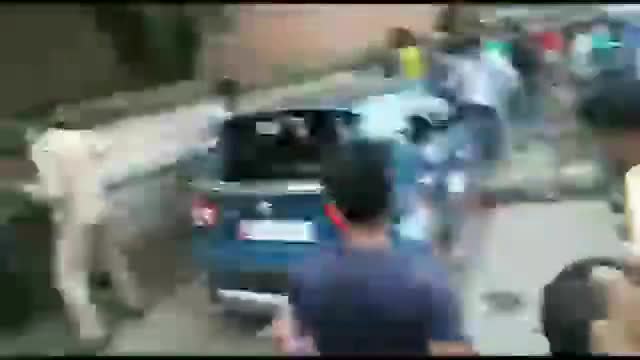 कांके: मोराबादी मैदान में उग्र सहायक पुलिसकर्मियों ने एक कार में की तोड़ फोड़, कार ने पुलिसकर्मी को मारी थी टक्कर #तोड़फोड़