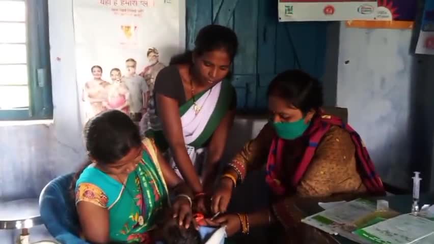 पेटरवार: ओड़दाना उप स्वास्थ्य केन्द्र में शनिवार को 5 गर्भवती महिलाओं और 17 बच्चों का किया गया टिकाकरण #आंगनवाड़ी