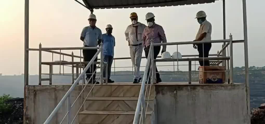 गोमिया: सीसीएल सीएमडी ने कथारा क्षेत्र का किया दौरा, संबंधित अधिकारियों से ली विभिन्न जानकारी #सीसीएल #सीएमडी