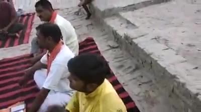 तिलहर: तिलहर क्षेत्र के ग्राम शेरगढ़ के मंदिर पर विहिप कार्यकर्ताओं ने किया हनुमान चालीसा का पाठ #विहिप