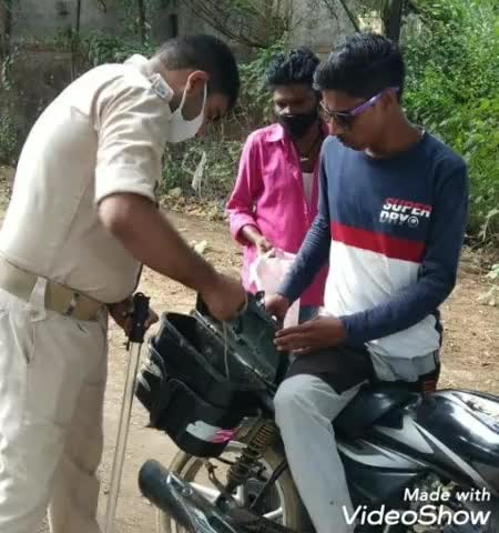 जरमुण्डी: जरमुंडी थाना पुलिस ने नंदी चौक पर चलाया सघन वाहन जांच अभियान #वाहन_चेकिंग
