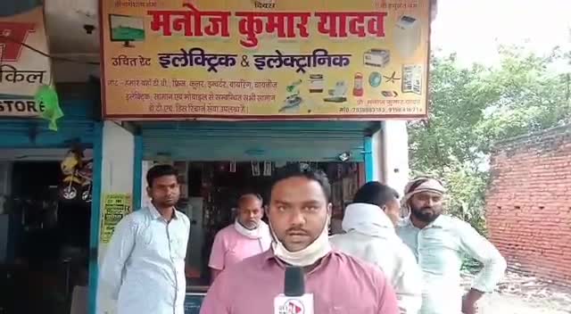 सुल्तानपुर: ##मुरली नगर बाजार में आज सुबह दो दुकान में चोरी हो गई#sultanpur पुर