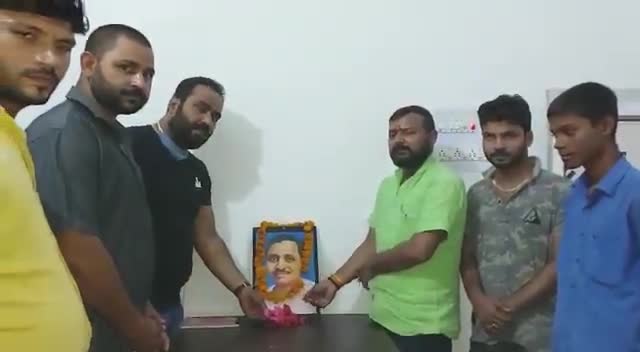 बस्ती में आज #मुरलीजोत के बूथ संख्या 155,56,57 पर - एकात्म मानववाद के प्रणेता - #श्री_पंडित_दीनदयाल_उपाध्याय_जी की #जयंत