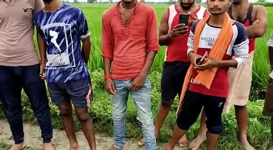 मोहनिया: #मत बहिष्कार
मोहनिया विधानसभा के अन्तर्गत नरौरा
ग्रामीण वासी आज से मत बहिष्कार शुभारंभ करने जा रहे है।