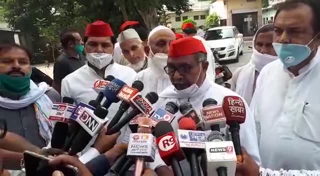 #किसान विरोधी #विधेयक को लेकर #समाजवादी_पार्टी ने #मुज़फ्फरनगर जिलाधिकारी को सौंपा ज्ञापन
#अखिलेश_यादव जिंदाबाद