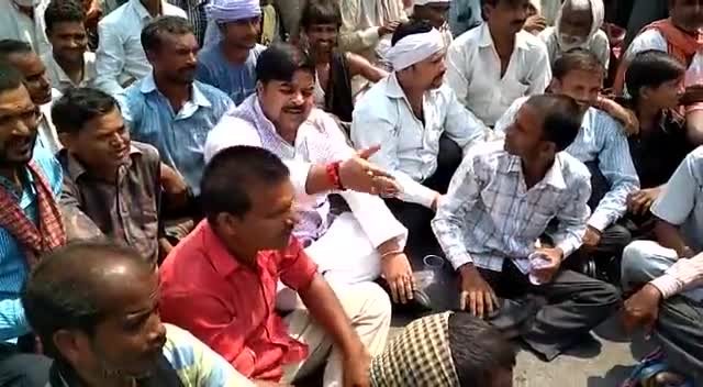 उन्नाव जिले के किसानों के हक की लड़ाई हमेशा किसान बेटा #नेता नहीं बेटा #Er Ankit Parihar
बुंलद किया है