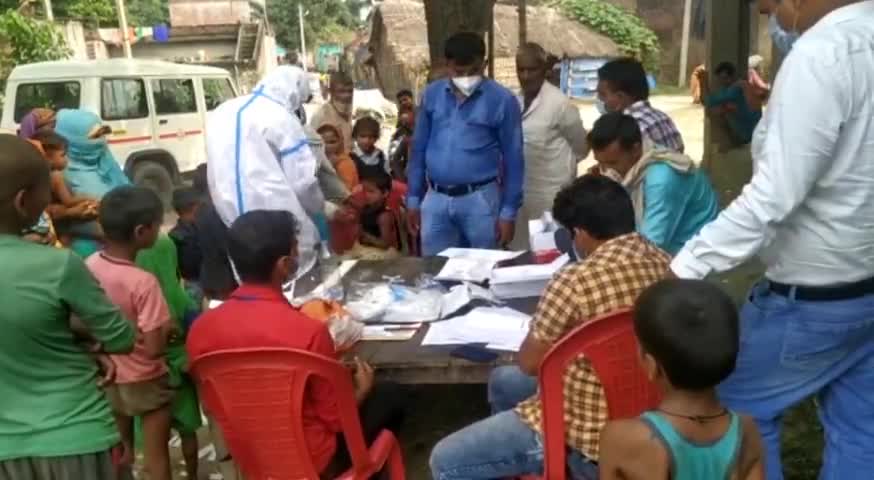 इकौना: इकौना क्षेत्र में की गई कोरोना जांच में 2 महिला समेत 3 मिले संक्रमित, CHC अधीक्षक में की पुष्टि #कोरोना_संक्रमित
