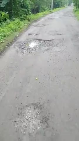 जंदाहा: जंदाहा बाजार से महनार को जोड़ने वाली सड़क का यह हाल #जंदाहा बाजार