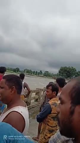 जलालगढ़: #जलालगढ़ दादर घाट मैं एक 30 वर्षीय युवक कोसी के धार में तेज पानी की बाहों में उसकी मौत हो गई﻿