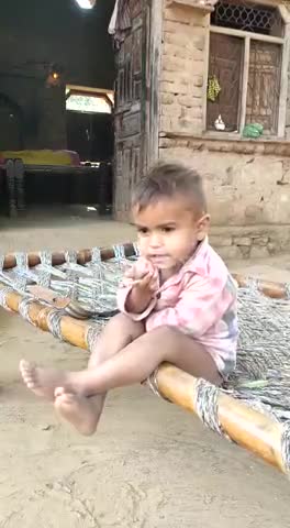उन्नाव: ﻿#छोटा सा बच्चा कैसे धूम्रपानकर रहा है