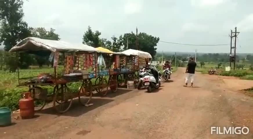 राजपुर: राजपुर नगर पंचायत पर व्यवसाईयों ने लगाया आरोप, कहा शराब दुकान के सामने खुली दुकानें नहीं कराई जाती हैं बंद #नगर_पंचायत