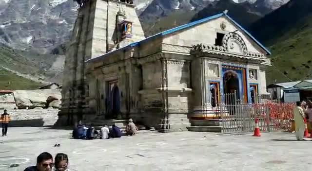 रुद्रप्रयाग: रुद्रप्रयाग में चारधाम यात्रा पर आने वाले सैलानियों के लिए अब कोविड जांच रिपोर्ट जरूरी नहीं #चारधाम_यात्रा
